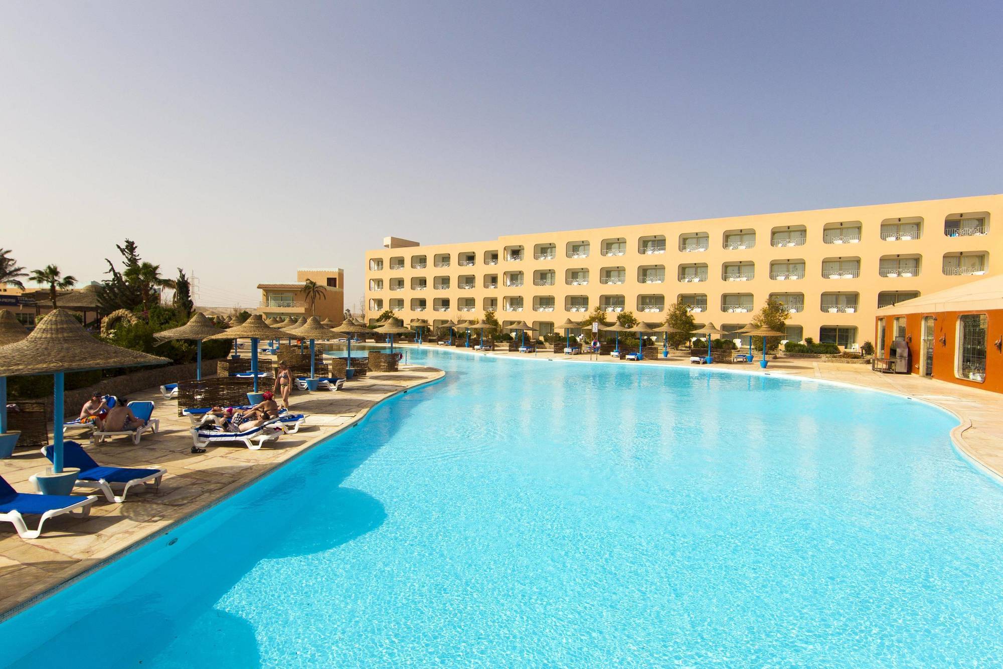 Titanic Aqua Park Resort - Families And Couples Only Hurghada Bagian luar foto